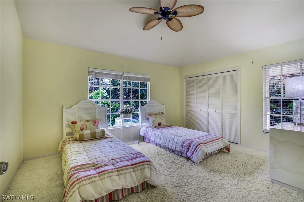 811 Pitch Apple Lane Naples FL 34108
