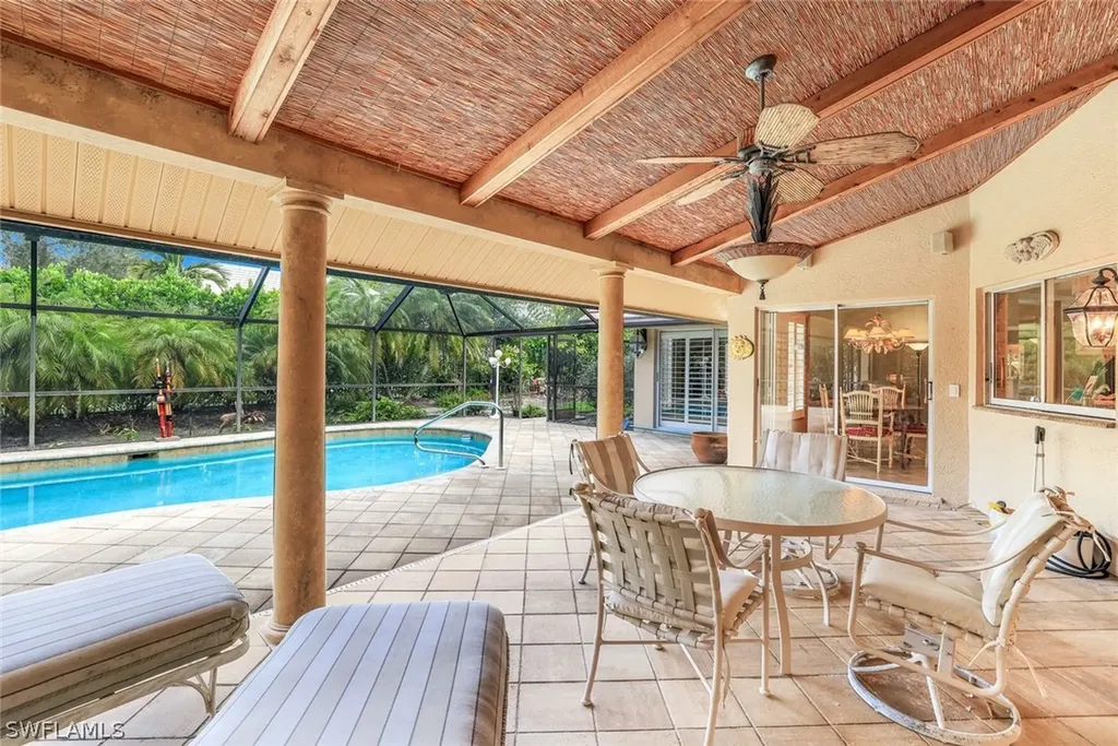 811 Pitch Apple Lane Naples FL 34108
