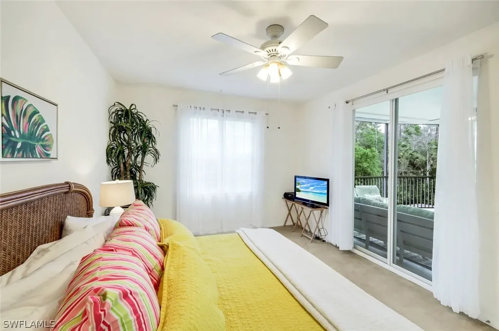 4843 Hampshire Court Naples FL 34112