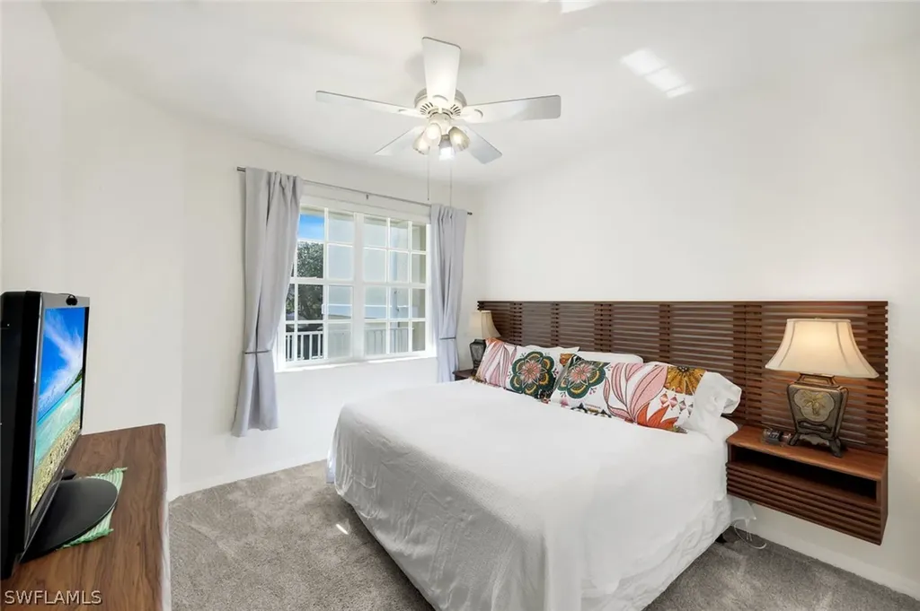 4843 Hampshire Court Naples FL 34112