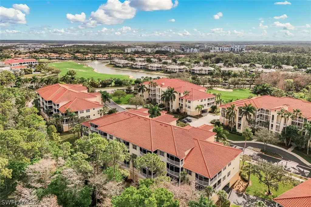 4843 Hampshire Court Naples FL 34112