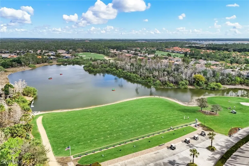 4843 Hampshire Court Naples FL 34112