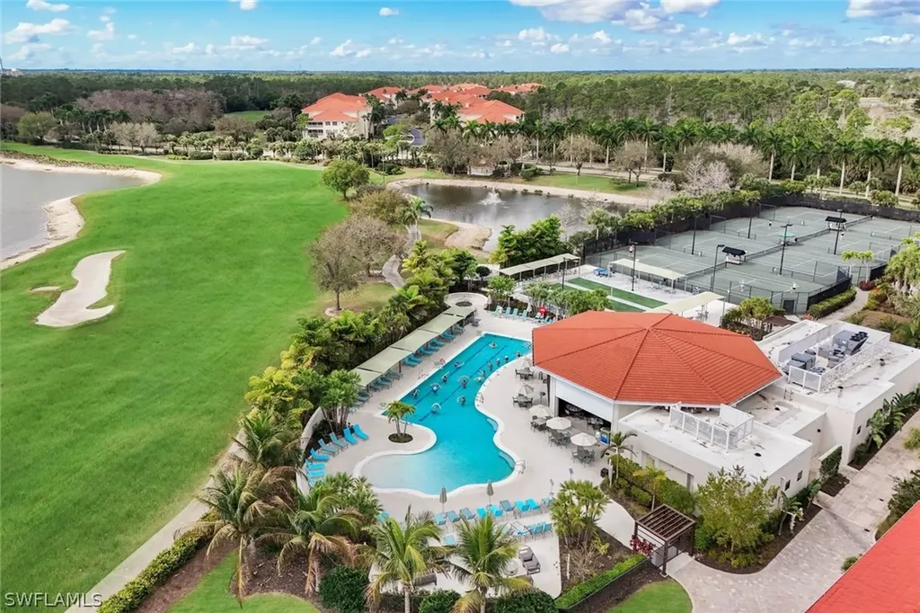 4843 Hampshire Court Naples FL 34112