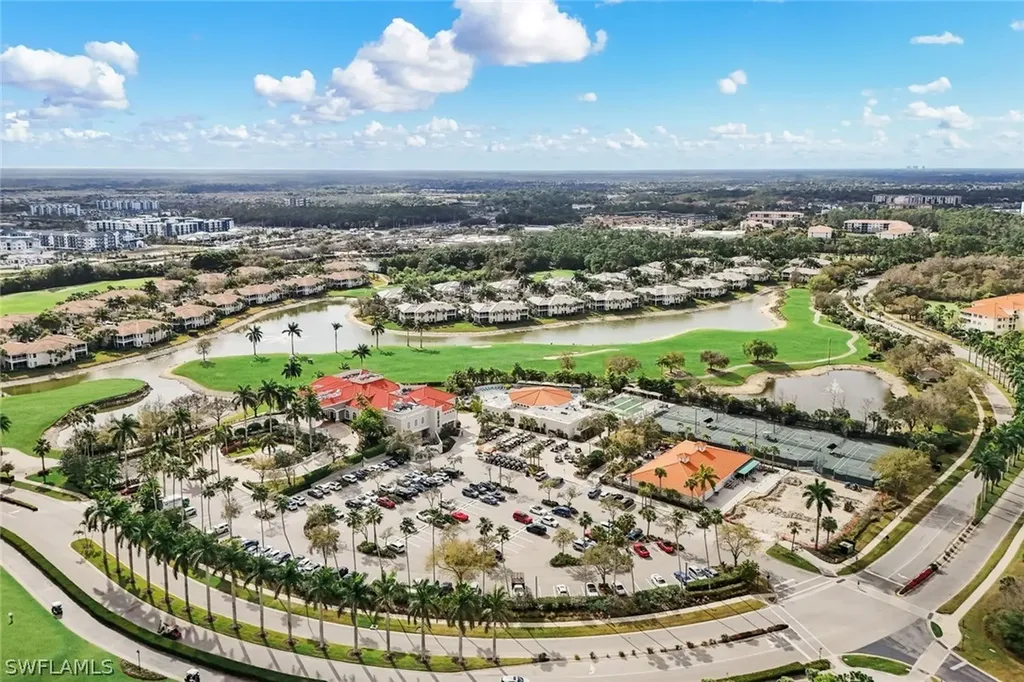 4843 Hampshire Court Naples FL 34112