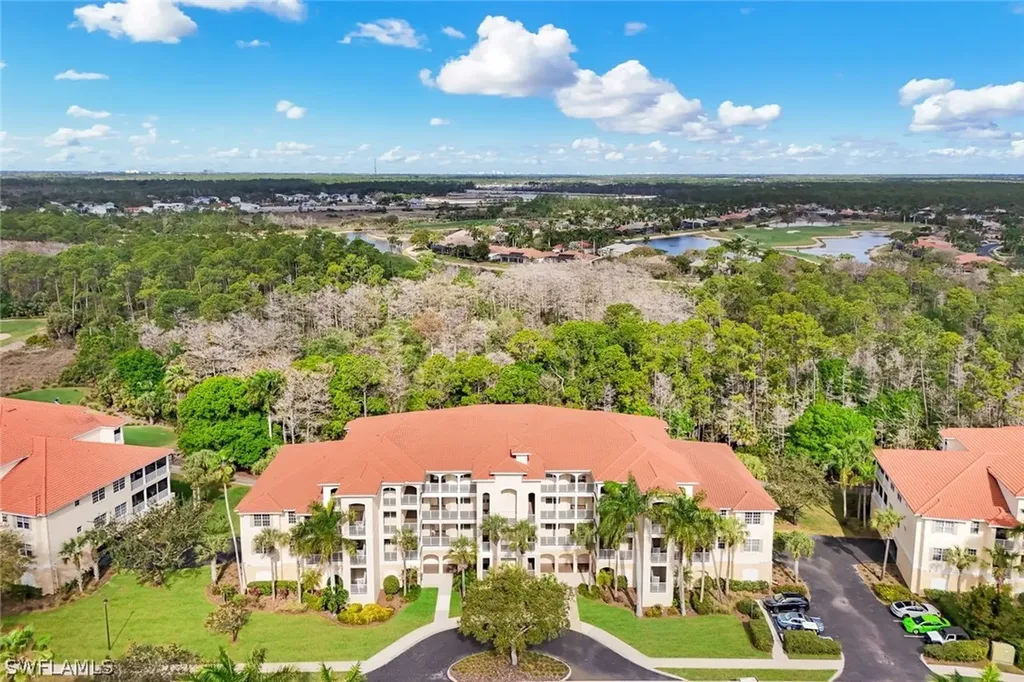 4843 Hampshire Court Naples FL 34112