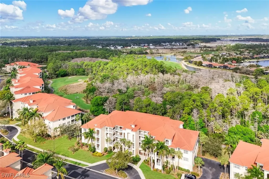 4843 Hampshire Court Naples FL 34112