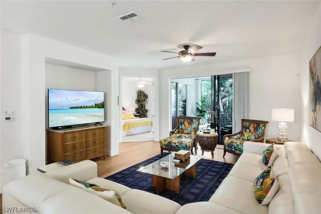 4843 Hampshire Court Naples FL 34112