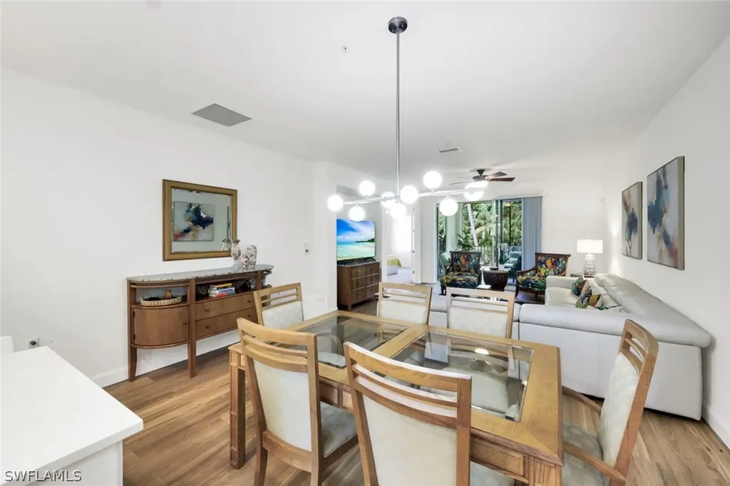 4843 Hampshire Court Naples FL 34112