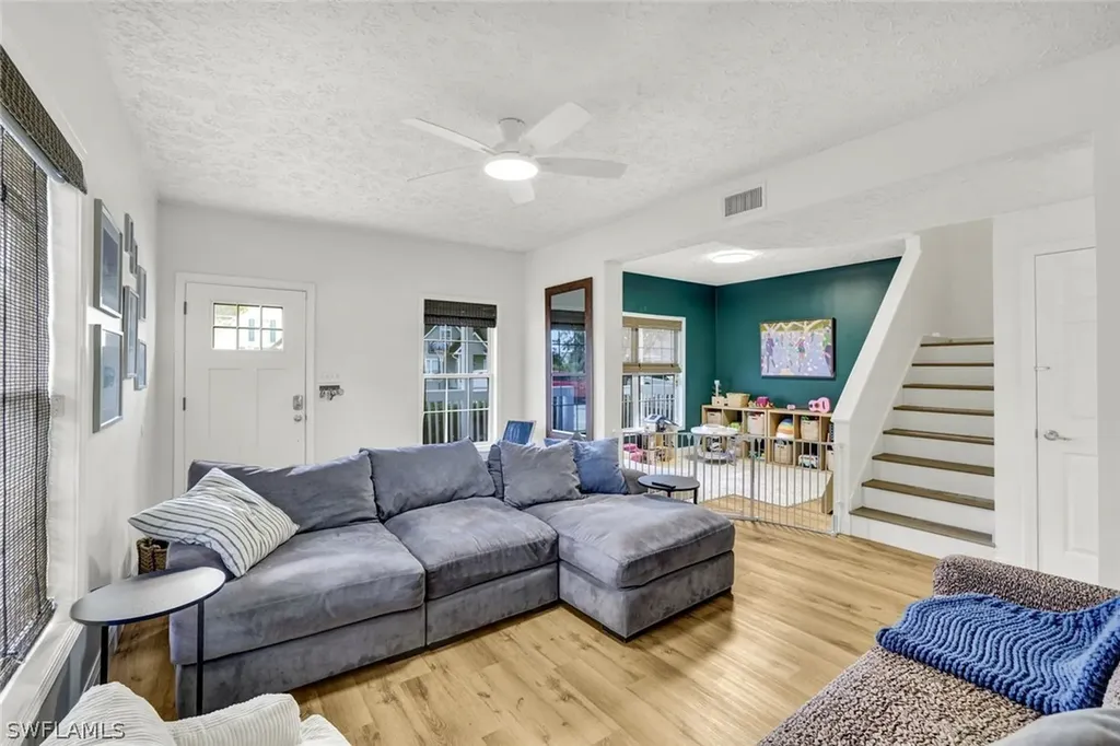 534 Leawood Circle Naples FL 34104