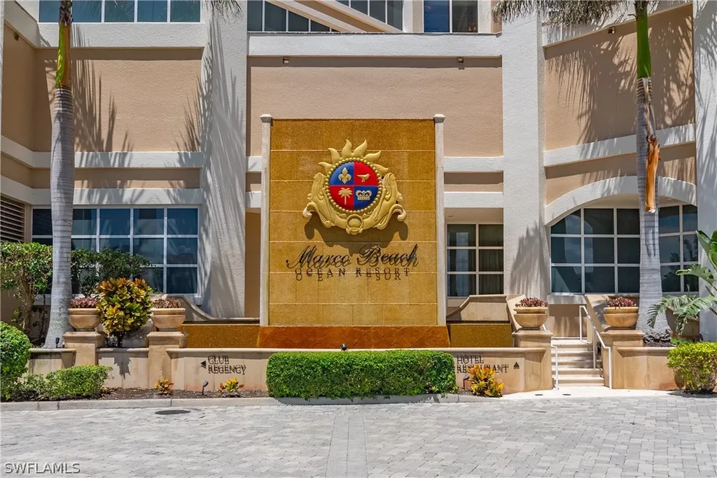 9263 Museo Circle Naples FL 34114