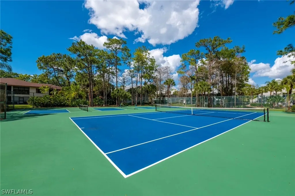 1915 Courtyard Way Naples FL 34112