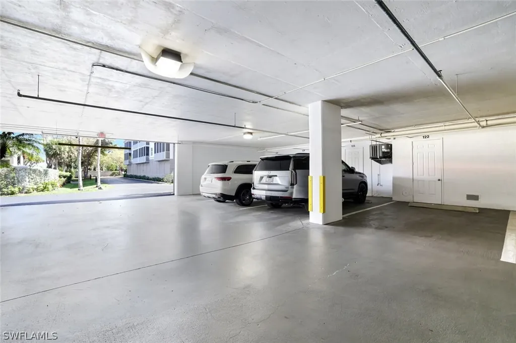 410 Flagship Drive Naples FL 34108