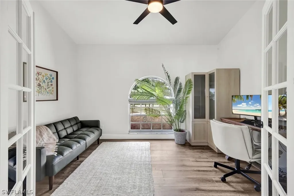 17 SE 15th Avenue Cape Coral FL 33990