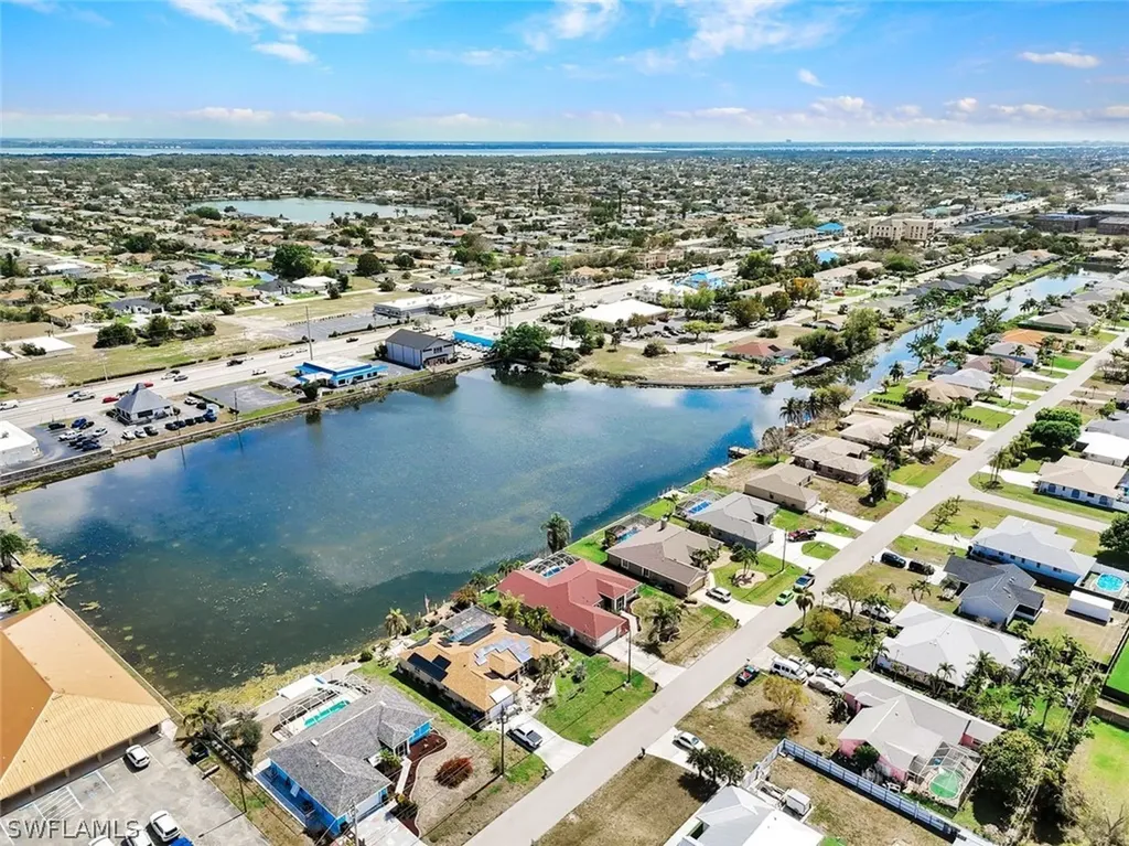 17 SE 15th Avenue Cape Coral FL 33990