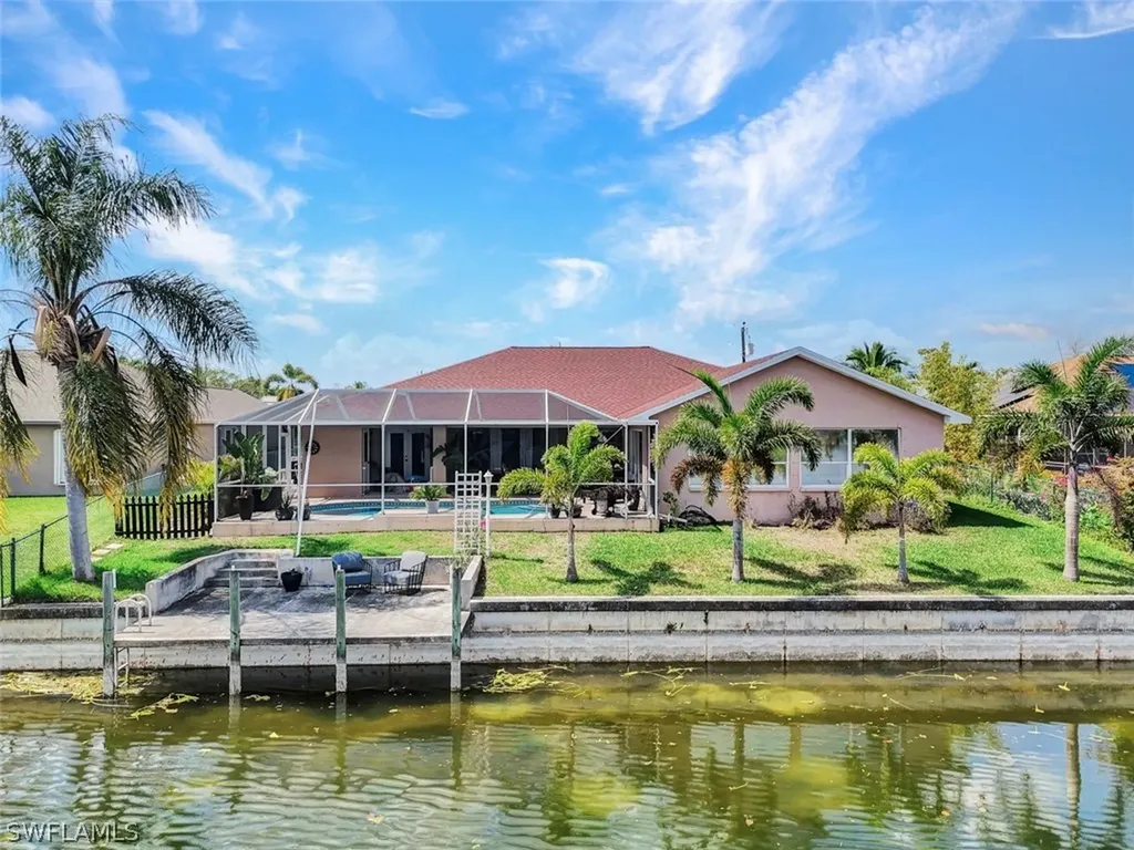 17 SE 15th Avenue Cape Coral FL 33990