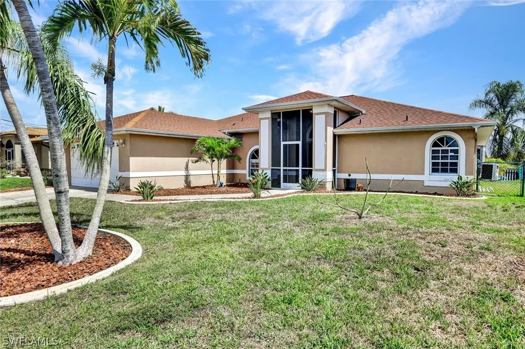 17 SE 15th Avenue Cape Coral FL 33990