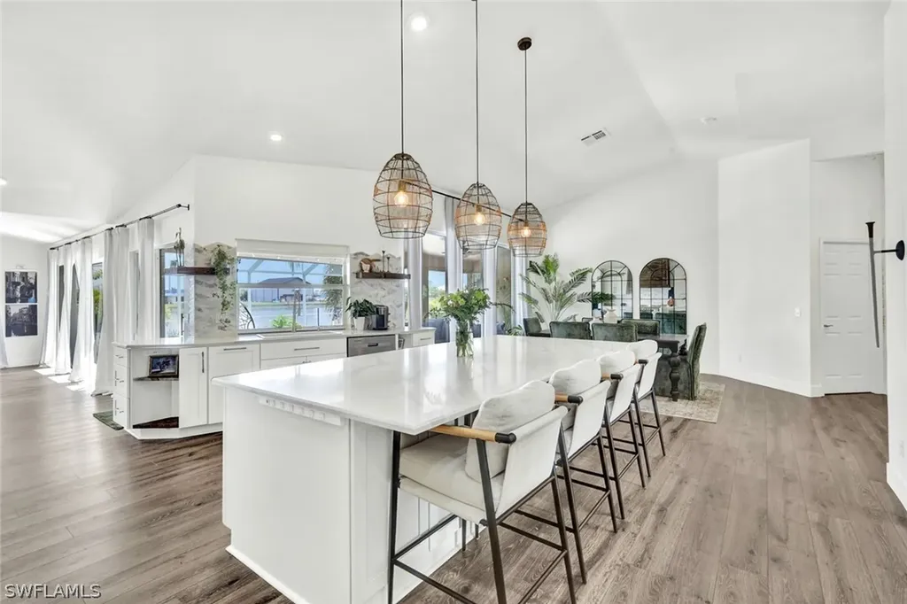 17 SE 15th Avenue Cape Coral FL 33990