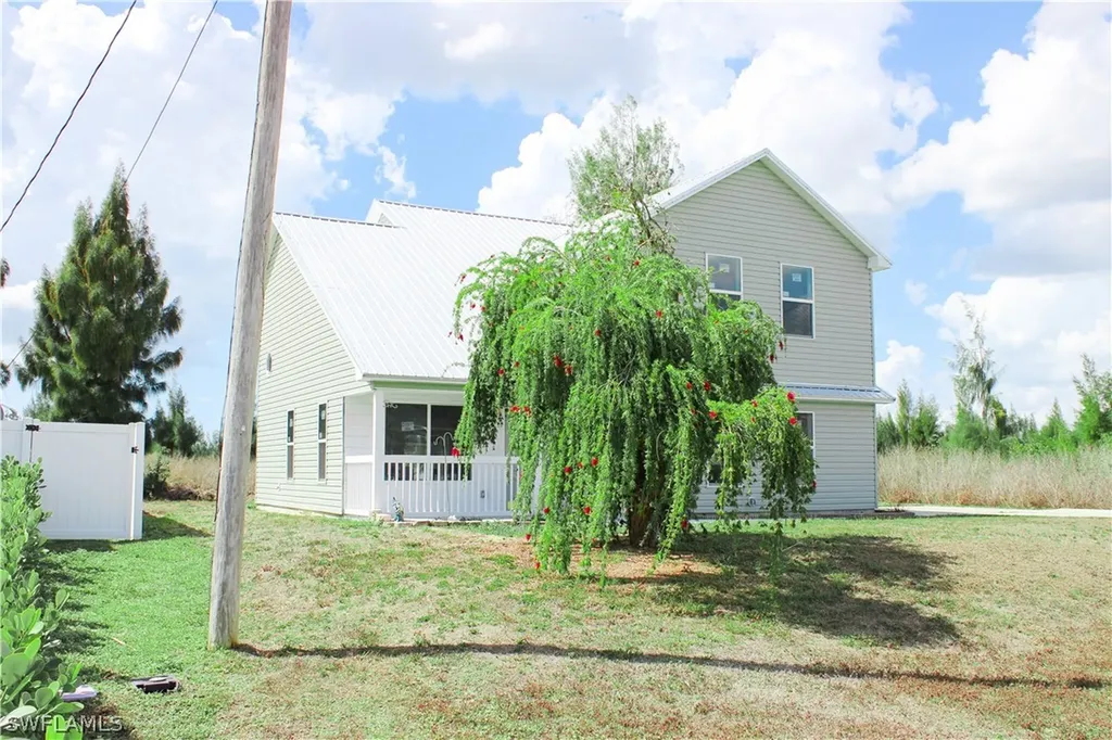 428 SW 19th Avenue Cape Coral FL 33991