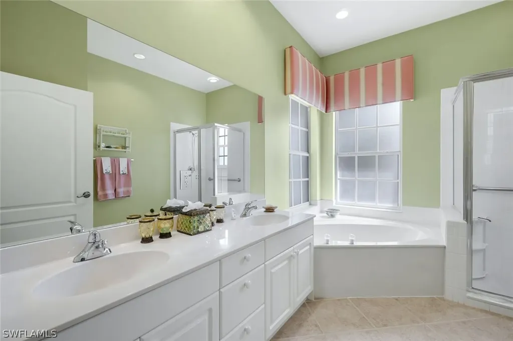 4815 Aston Gardens Way Naples FL 34109