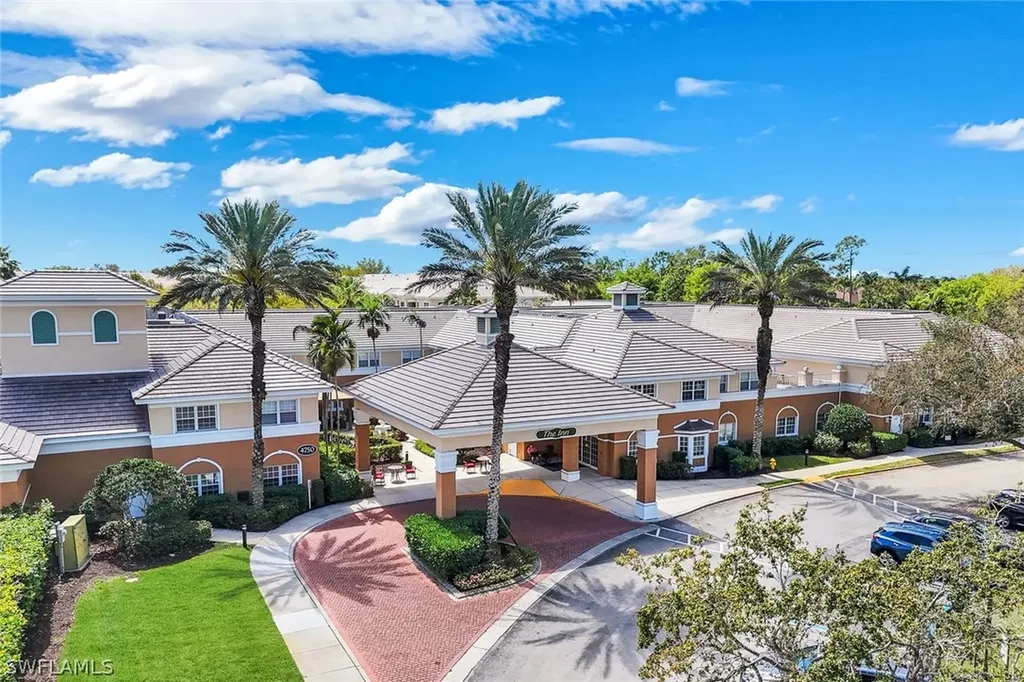 4815 Aston Gardens Way Naples FL 34109