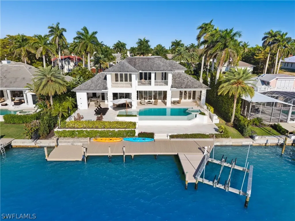 2805 Leeward Lane Naples FL 34103