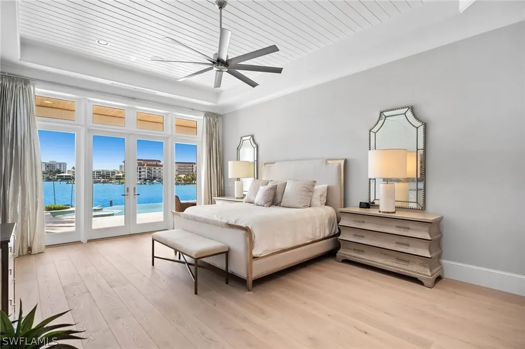 2805 Leeward Lane Naples FL 34103