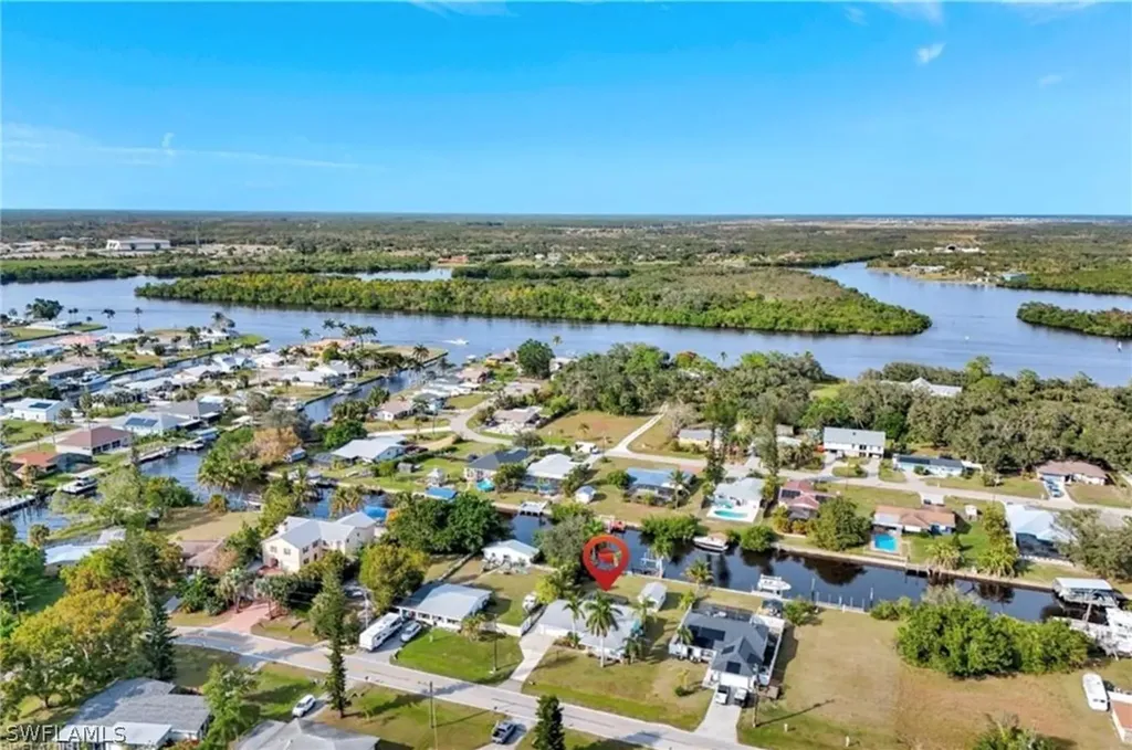 Fort Myers FL, 12315 Davis Boulevard