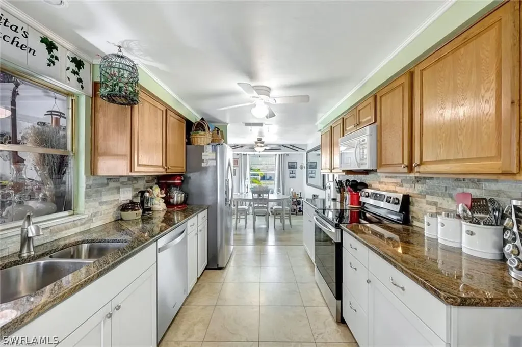 12315 Davis Boulevard Fort Myers FL 33905