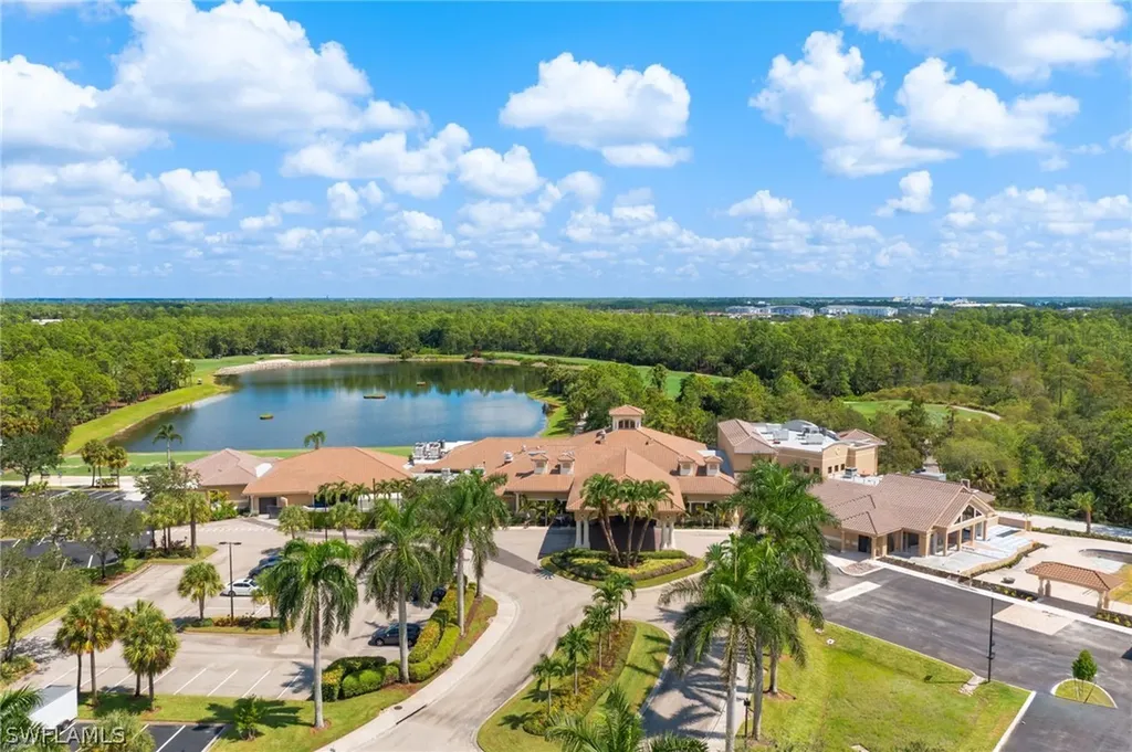 3800 Sawgrass Way Naples FL 34112