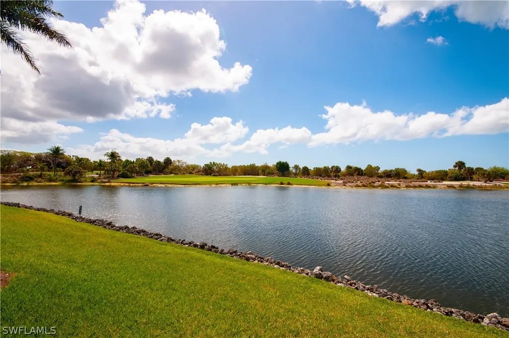 1538 Mainsail Drive Naples FL 34114