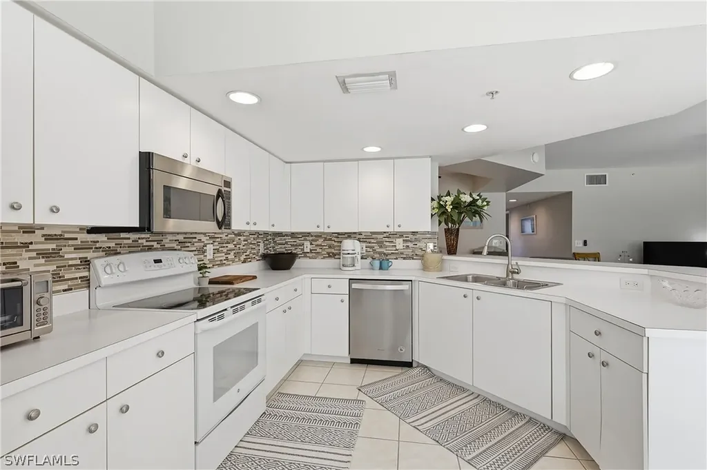 19851 Breckenridge Drive Estero FL 33928