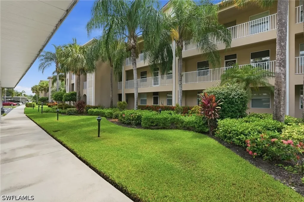 2710 Cypress Trace Circle Naples FL 34119
