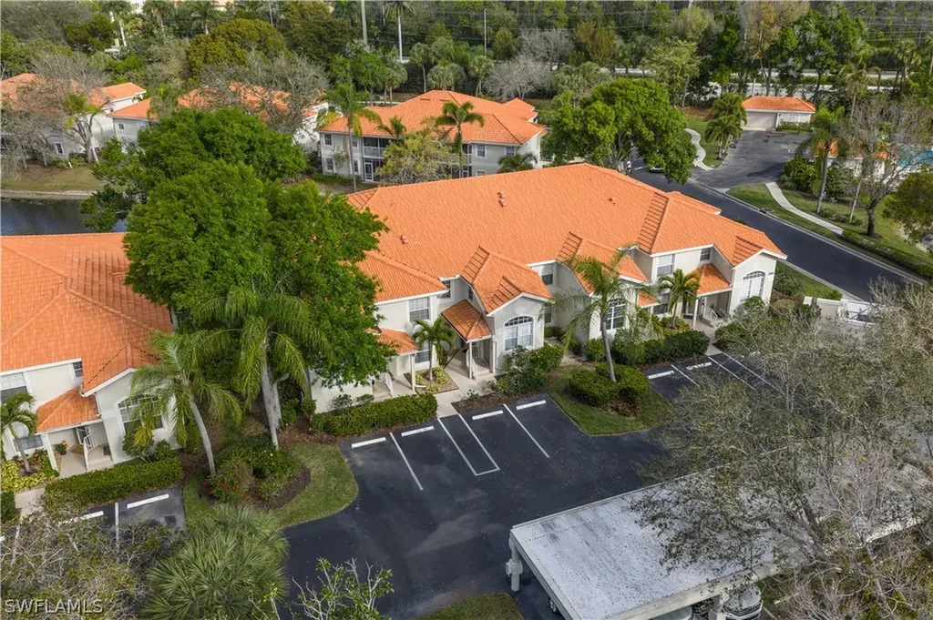 2585 Old Groves Road Naples FL 34109