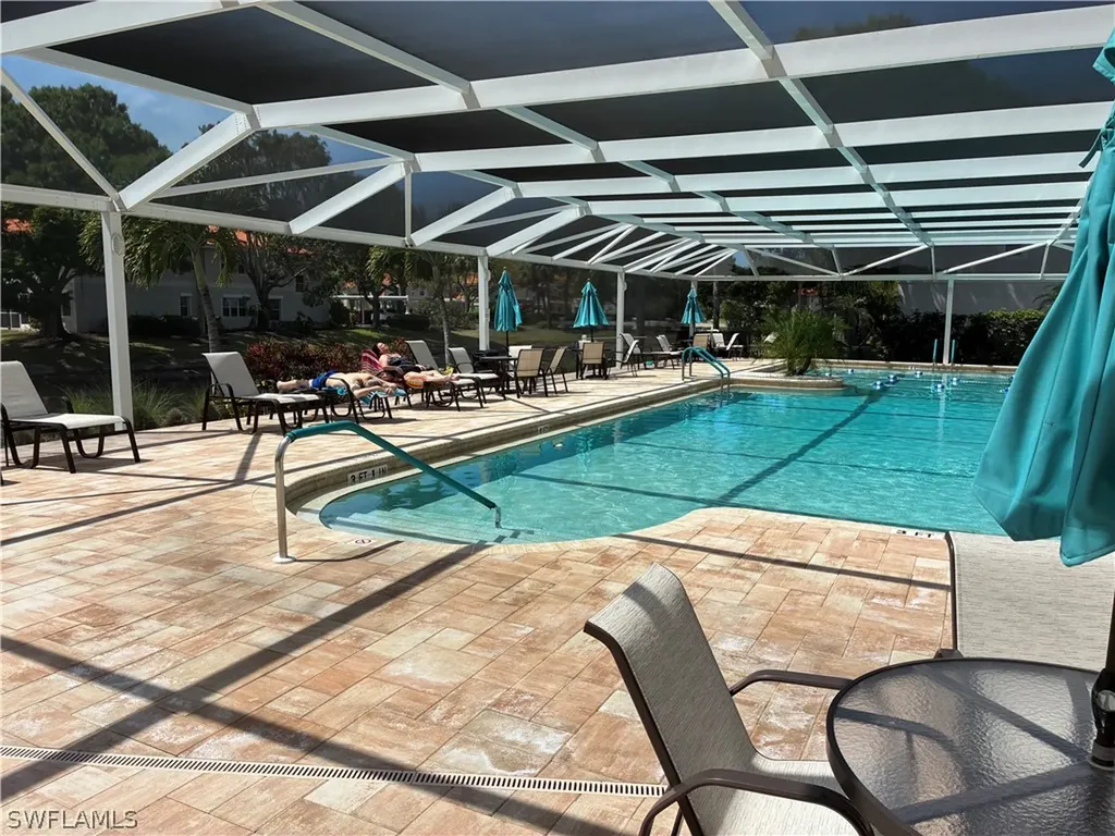 2585 Old Groves Road Naples FL 34109