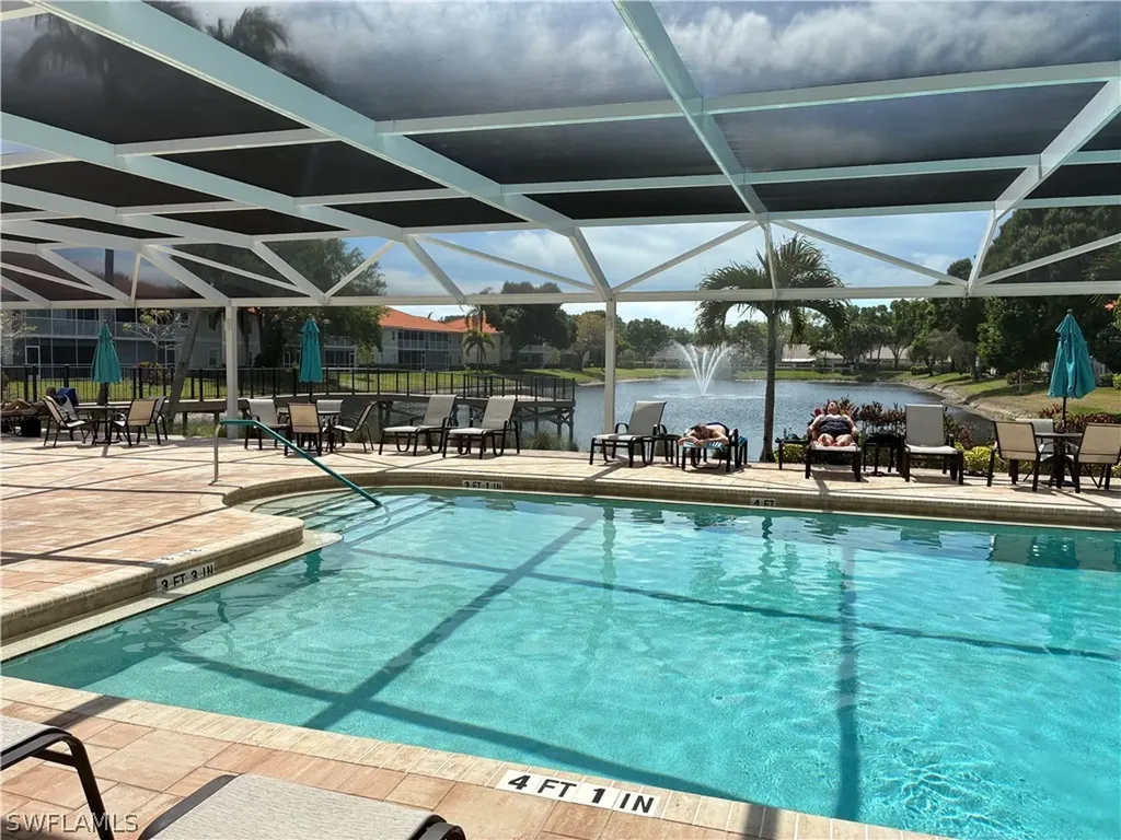 2585 Old Groves Road Naples FL 34109