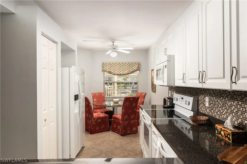 2585 Old Groves Road Naples FL 34109