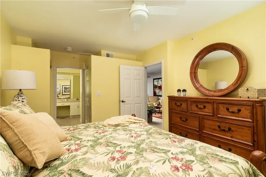 2585 Old Groves Road Naples FL 34109