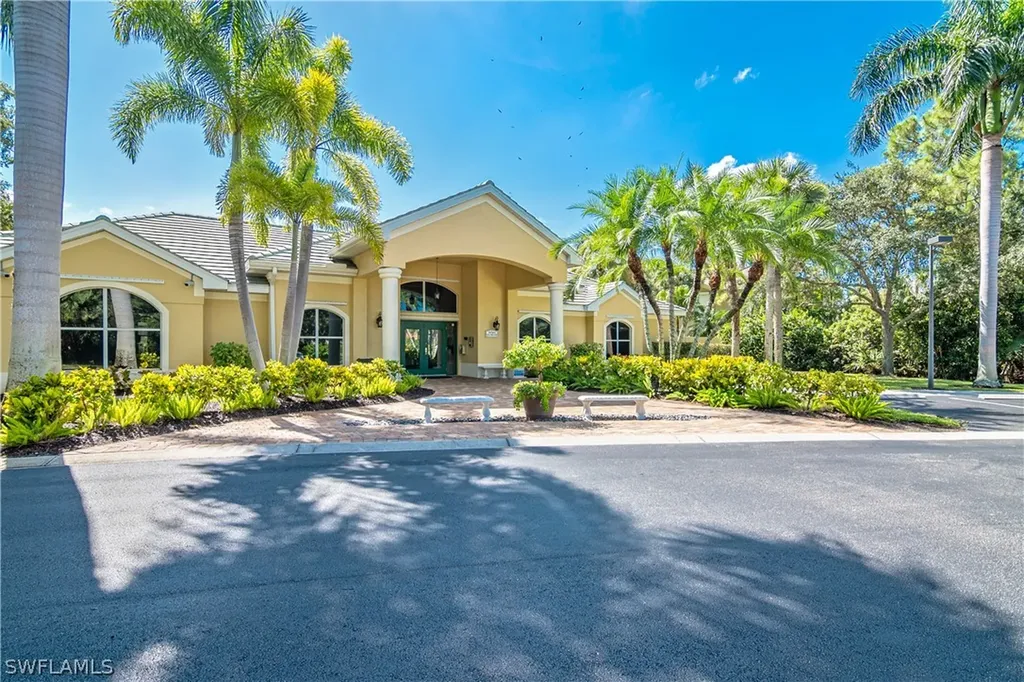 22992 Lone Oak Drive Estero FL 33928