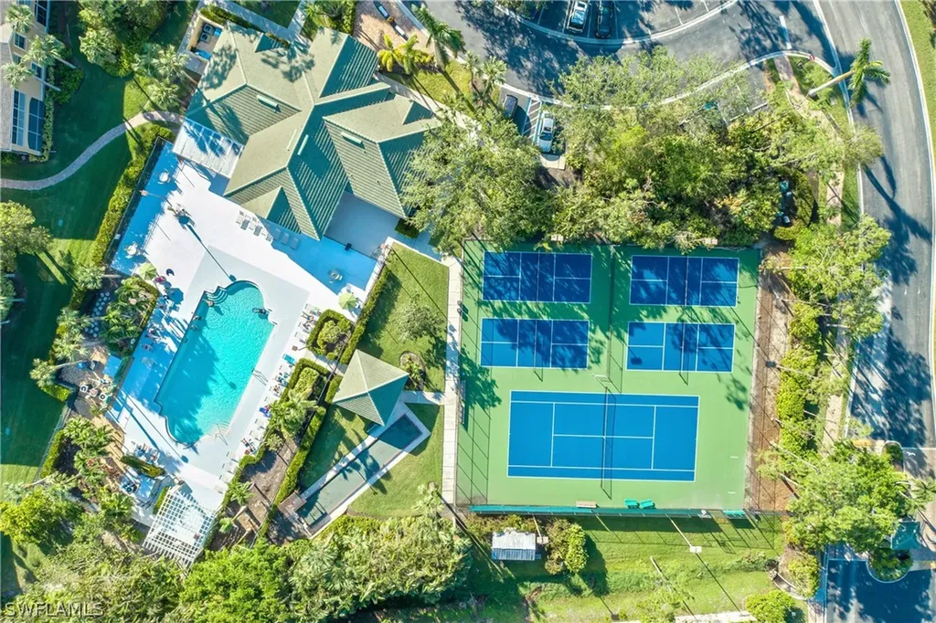 22992 Lone Oak Drive Estero FL 33928