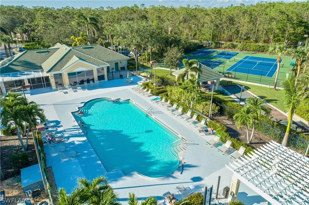 22992 Lone Oak Drive Estero FL 33928