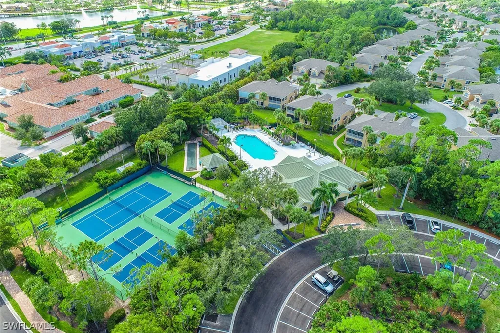 22992 Lone Oak Drive Estero FL 33928