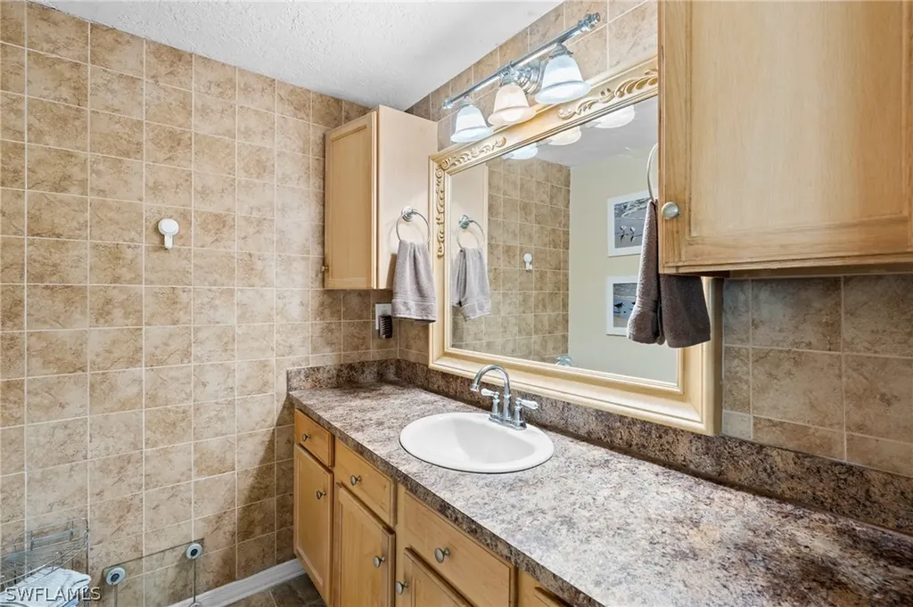 3322 N Key Drive North Fort Myers FL 33903