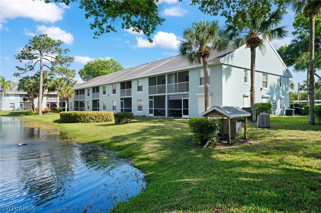 121 Wading Bird Circle Naples FL 34110
