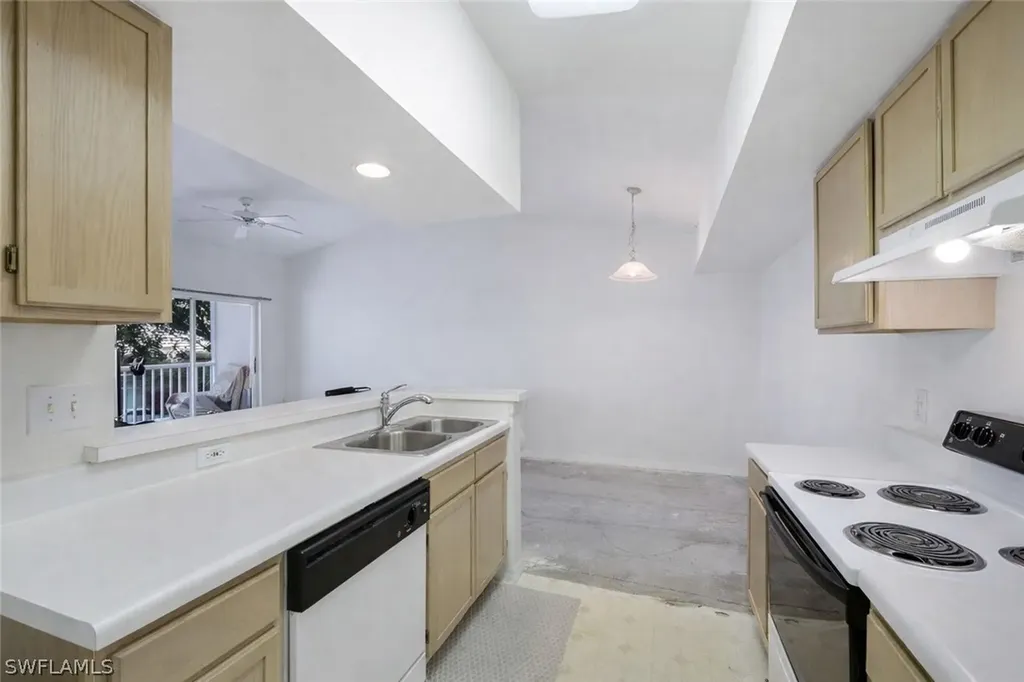 4645 Saint Croix Lane Naples FL 34109