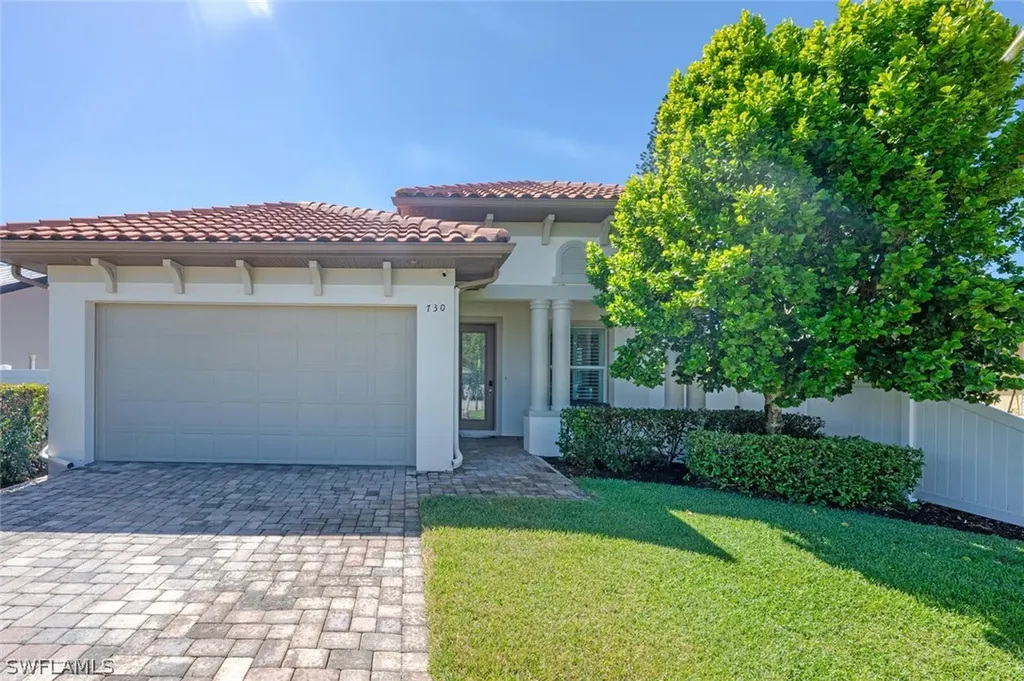 730 95th Avenue N Naples FL 34108