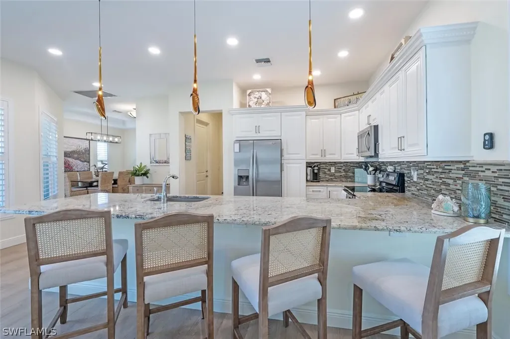 730 95th Avenue N Naples FL 34108