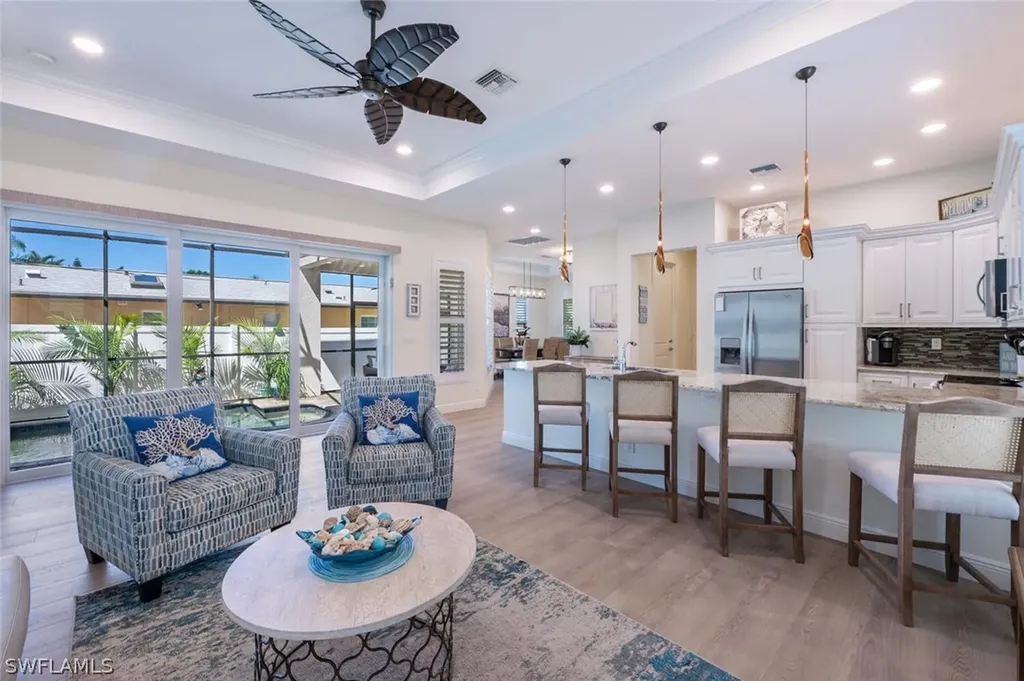 730 95th Avenue N Naples FL 34108