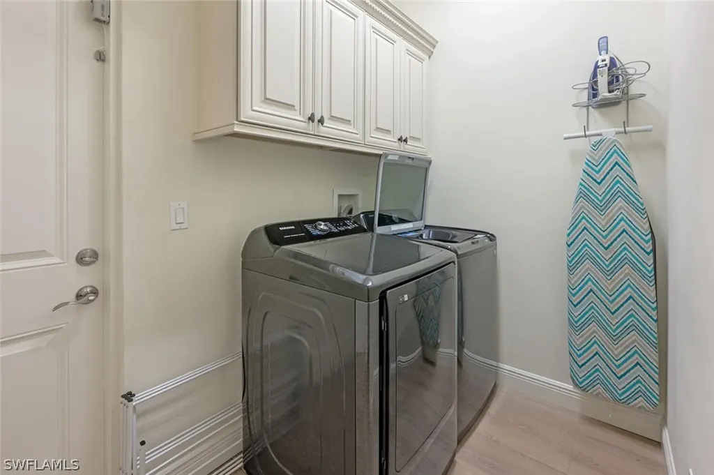 730 95th Avenue N Naples FL 34108