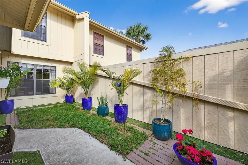 177 Forest Lakes Boulevard Naples FL 34105