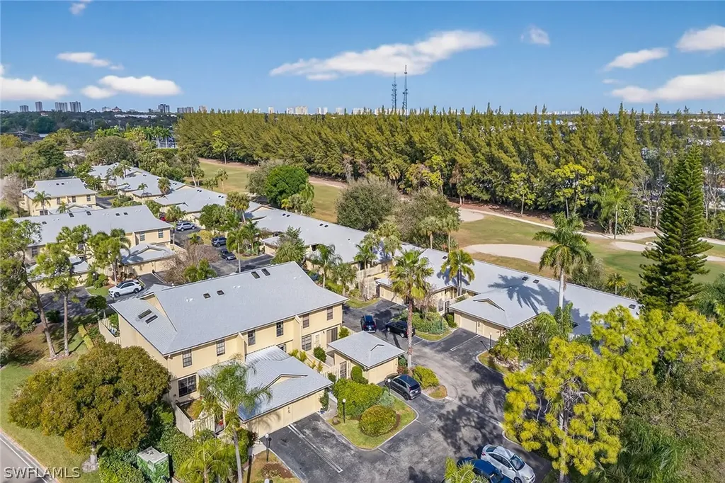 177 Forest Lakes Boulevard Naples FL 34105